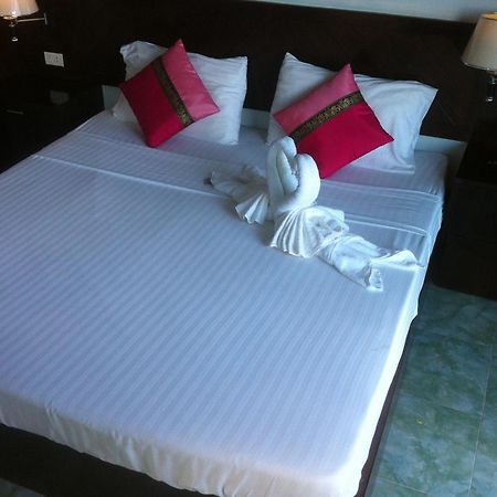 Hotel Feng Shui House Patong Exterior foto