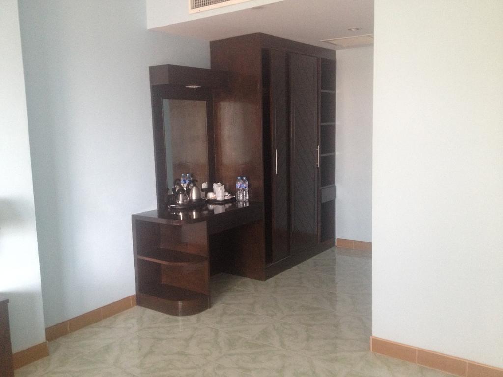 Hotel Feng Shui House Patong Habitación foto