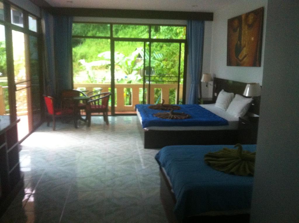 Hotel Feng Shui House Patong Habitación foto