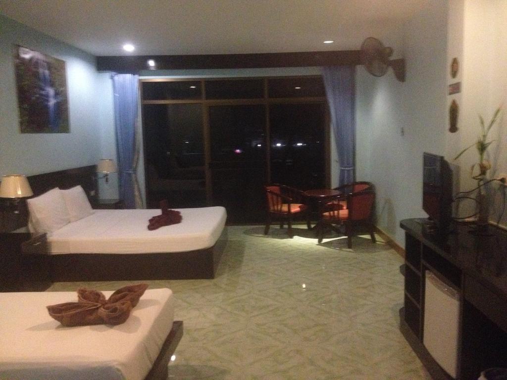 Hotel Feng Shui House Patong Exterior foto