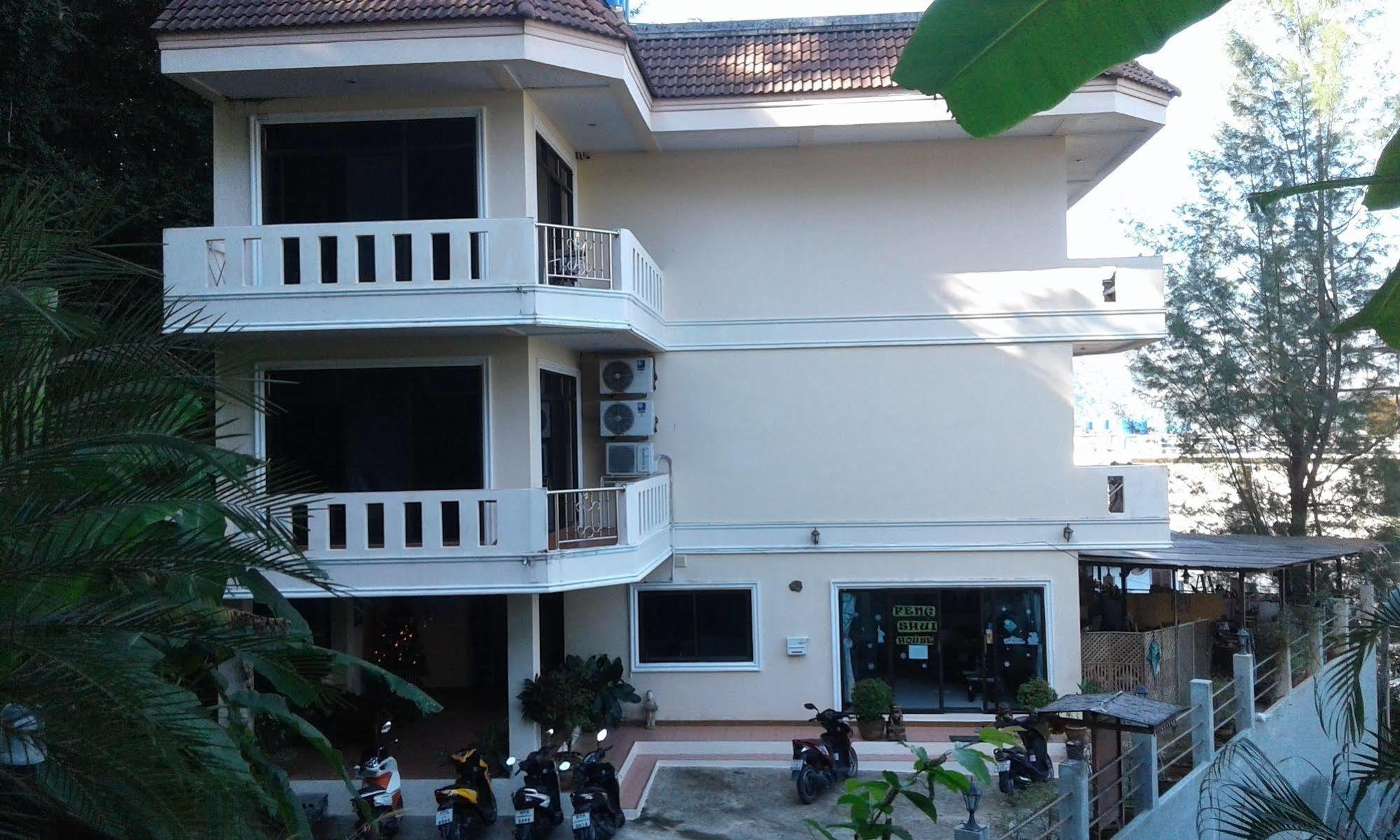 Hotel Feng Shui House Patong Exterior foto