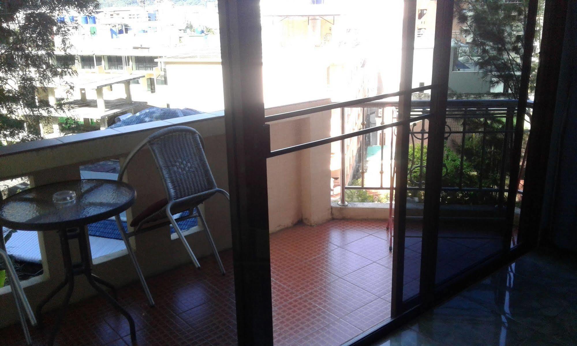 Hotel Feng Shui House Patong Exterior foto